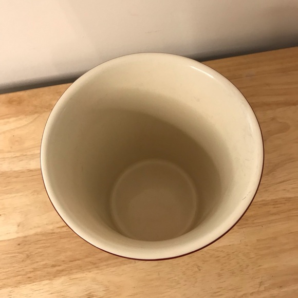 Bijou by Le Creuset Ruby Utensils Crock (04.05 Stoneware) - Picture 4 of 11